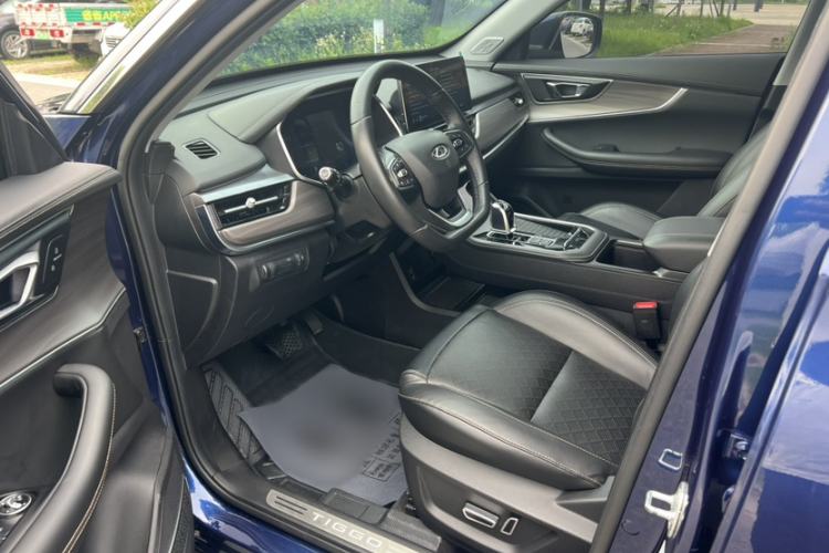 Used Chery Tiggo 8 2019 1.6 TGDI Automatic Luxury Model Interior 5