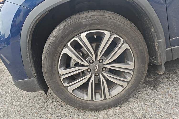 Used Chery Tiggo 8 2019 1.6 TGDI Automatic Elite Model Left Front Wheel Hub