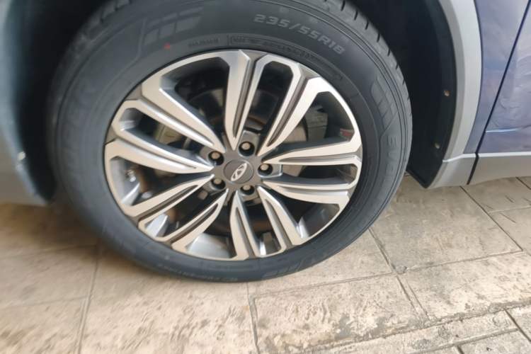 Used Chery Tiggo 8 2019 1.6 TGDI Automatic Elite Model Left Front Wheel Hub
