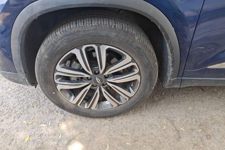 Used Chery Tiggo 8 2019 1.6 TGDI Automatic Luxury Model Left Front Wheel Hub