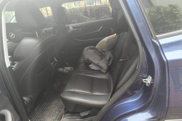 Used Chery Tiggo 8 2019 1.5 TCI Manual Fashion Edition Left Rear Seat