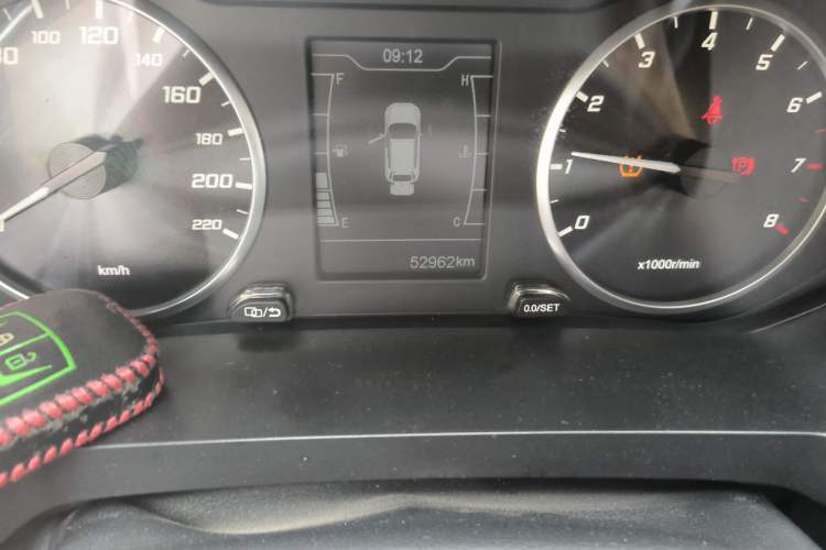 Used Chery Tiggo 8 2019 1.5 TCI Manual Fashion Edition Odometer Close Up
