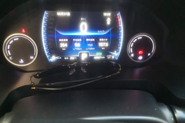 Used Chery Tiggo 8 2019 1.6 TGDI Automatic Elite Model Odometer Close Up