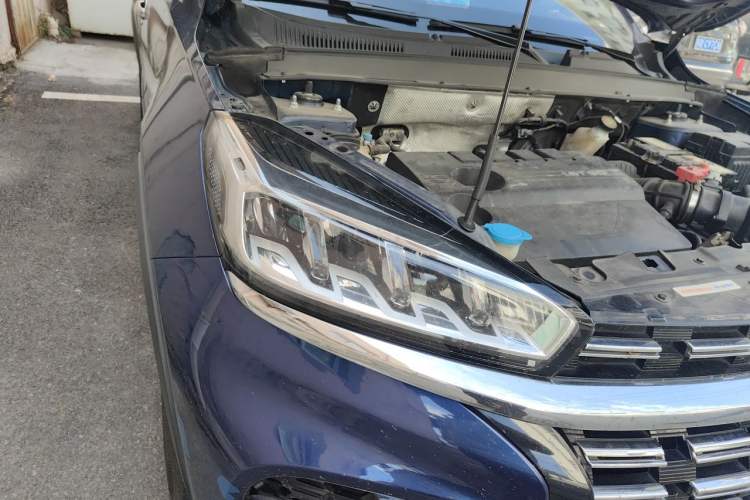 Used Chery Tiggo 8 2019 1.6 TGDI Automatic Elite Model Right Front Headlight