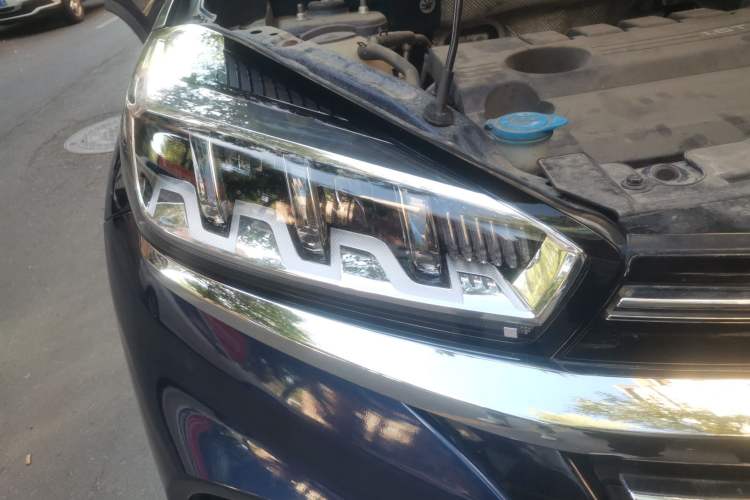Used Chery Tiggo 8 2019 1.6 TGDI Automatic Elite Model Right Front Headlight