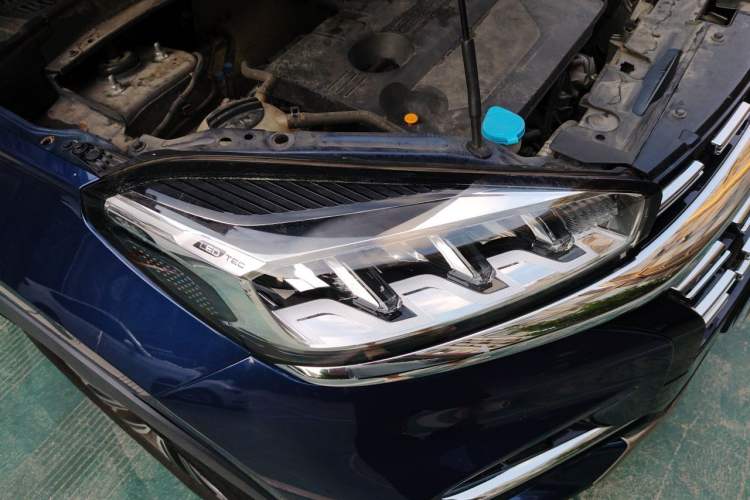 Used Chery Tiggo 8 2019 1.6 TGDI Automatic Luxury Model Right Front Headlight