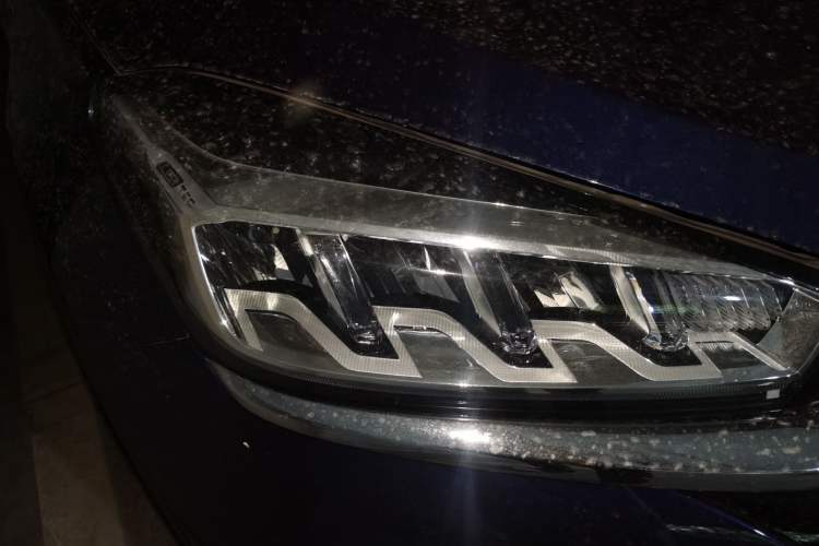 Used Chery Tiggo 8 2019 1.6 TGDI Automatic Luxury Model Right Front Headlight