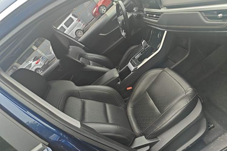 Used Chery Tiggo 8 2019 1.6 TGDI Automatic Elite Model Right Front Seat