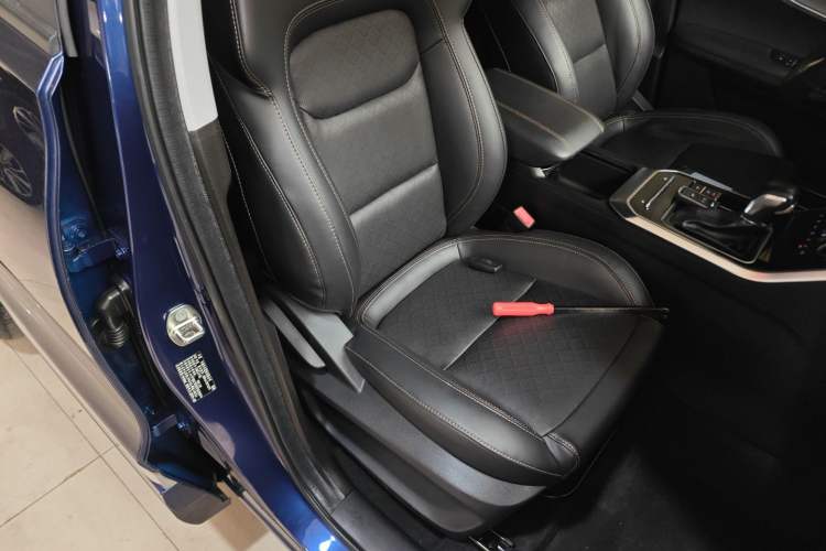 Used Chery Tiggo 8 2019 1.5 TCI Automatic Elite Model Right Front Seat
