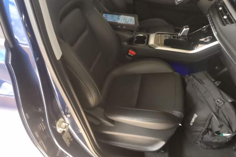 Used Chery Tiggo 8 2019 1.6 TGDI Automatic Elite Model Right Front Seat