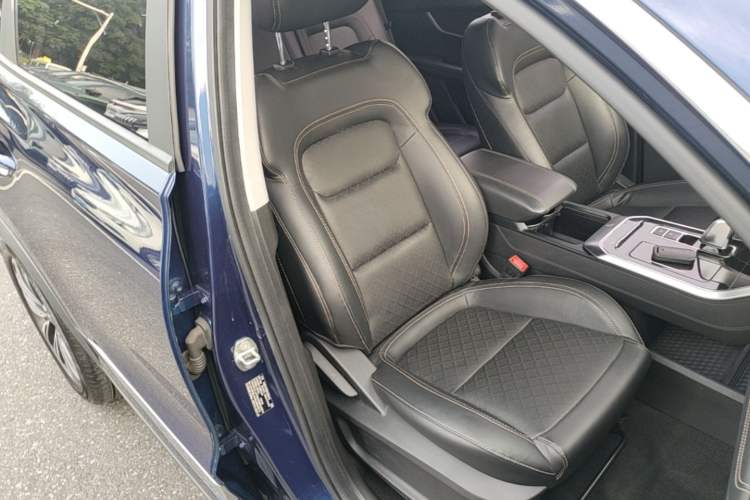 Used Chery Tiggo 8 2019 1.6 TGDI Automatic Elite Model Right Front Seat
