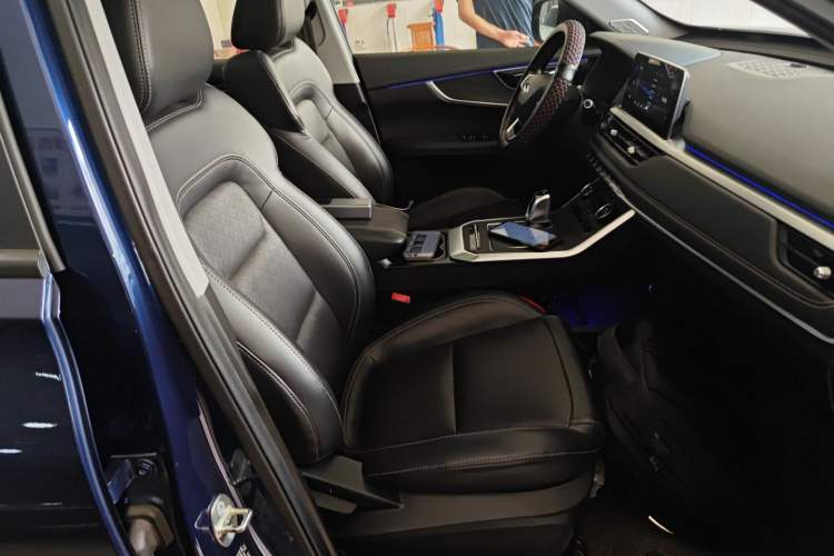 Used Chery Tiggo 8 2019 1.6 TGDI Automatic Elite Model Right Front Seat