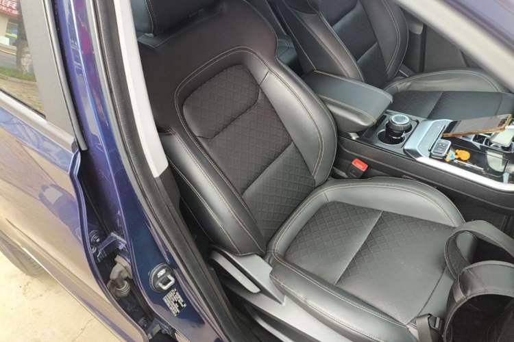 Used Chery Tiggo 8 2019 1.6 TGDI Automatic Elite Model Right Front Seat