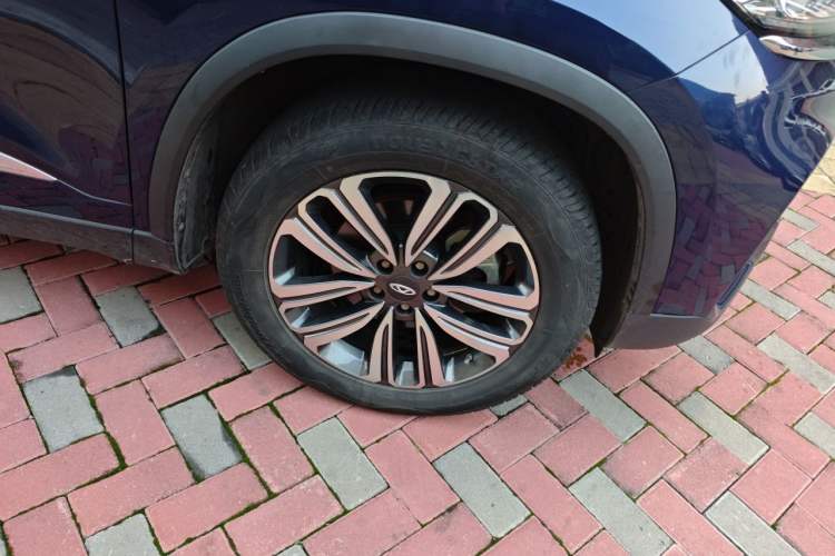 Used Chery Tiggo 8 2019 1.6 TGDI Automatic Prestige Model Right Front Wheel Hub