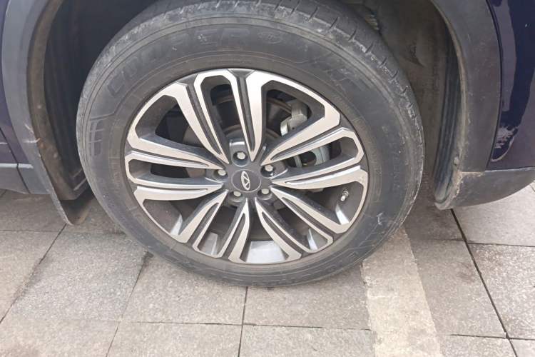 Used Chery Tiggo 8 2019 1.6 TGDI Automatic Elite Model Right Front Wheel Hub