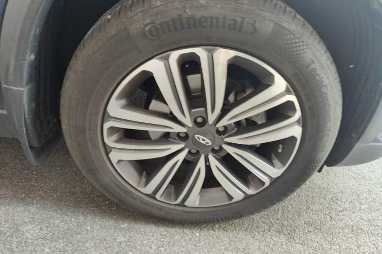 Used Chery Tiggo 8 2019 1.6 TGDI Automatic Elite Model Right Front Wheel Hub