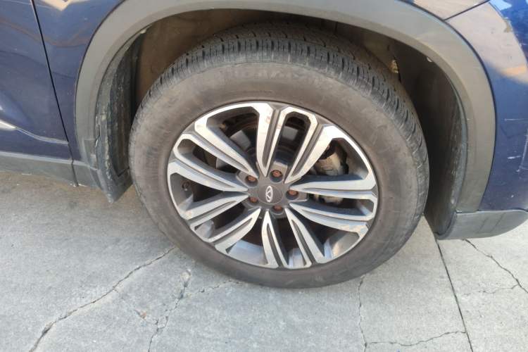 Used Chery Tiggo 8 2019 1.6 TGDI Automatic Luxury Model Right Front Wheel Hub