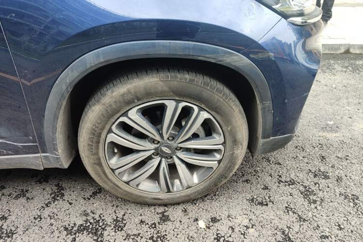 Used Chery Tiggo 8 2019 1.6 TGDI Automatic Luxury Model Right Front Wheel Hub