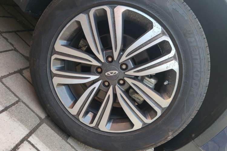 Used Chery Tiggo 8 2019 1.6 TGDI Automatic Elite Model Right Front Wheel Hub