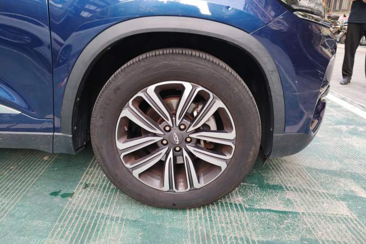 Used Chery Tiggo 8 2019 1.6 TGDI Automatic Luxury Model Right Front Wheel Hub