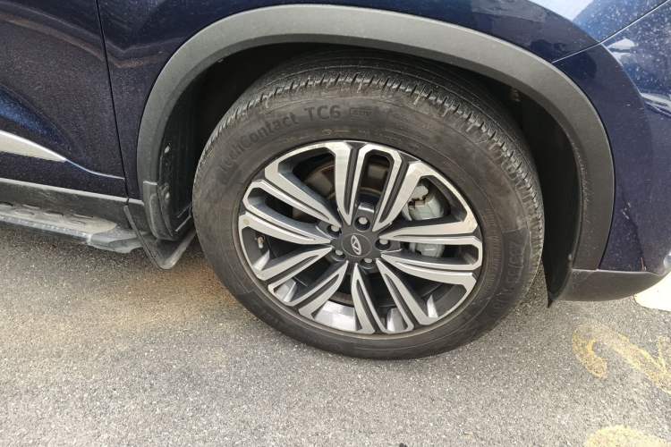 Used Chery Tiggo 8 2019 1.6 TGDI Automatic Luxury Model Right Front Wheel Hub
