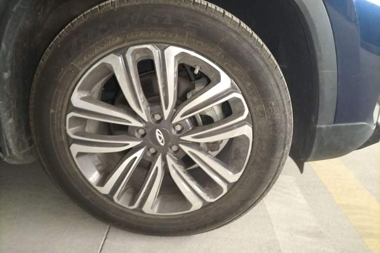 Used Chery Tiggo 8 2019 1.6 TGDI Automatic Luxury Model Right Front Wheel Hub