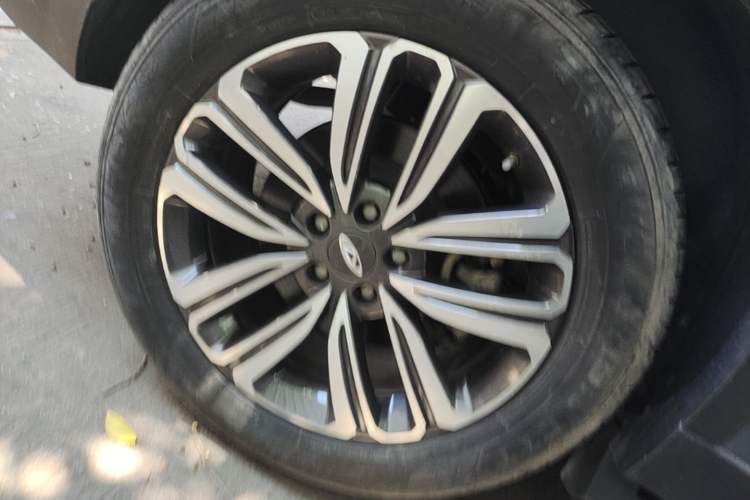 Used Chery Tiggo 8 2019 1.6 TGDI Automatic Luxury Model Right Rear Wheel Hub