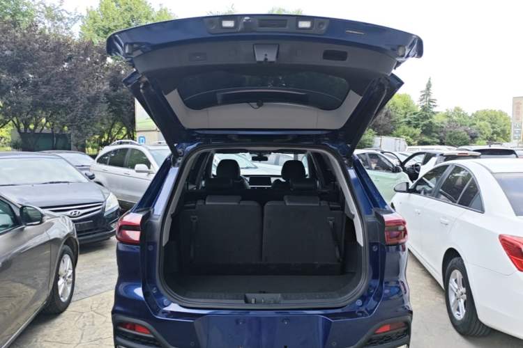Used Chery Tiggo 8 2019 1.6 TGDI Automatic Elite Model Trunk