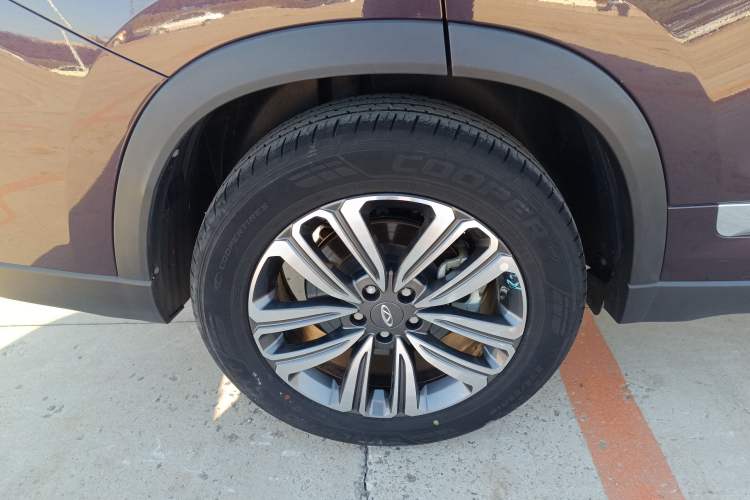 Used Chery Tiggo 8 2019 1.6 TGDI Automatic Luxury Model Right Rear Wheel Hub