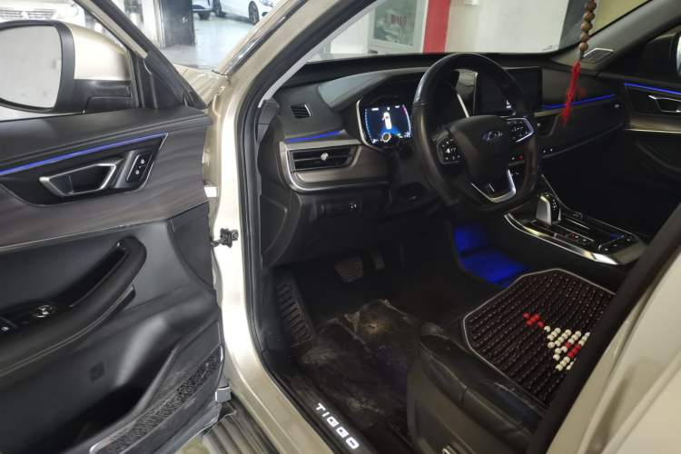 Used Chery Tiggo 8 2019 1.6 TGDI Automatic Luxury Model Interior 3