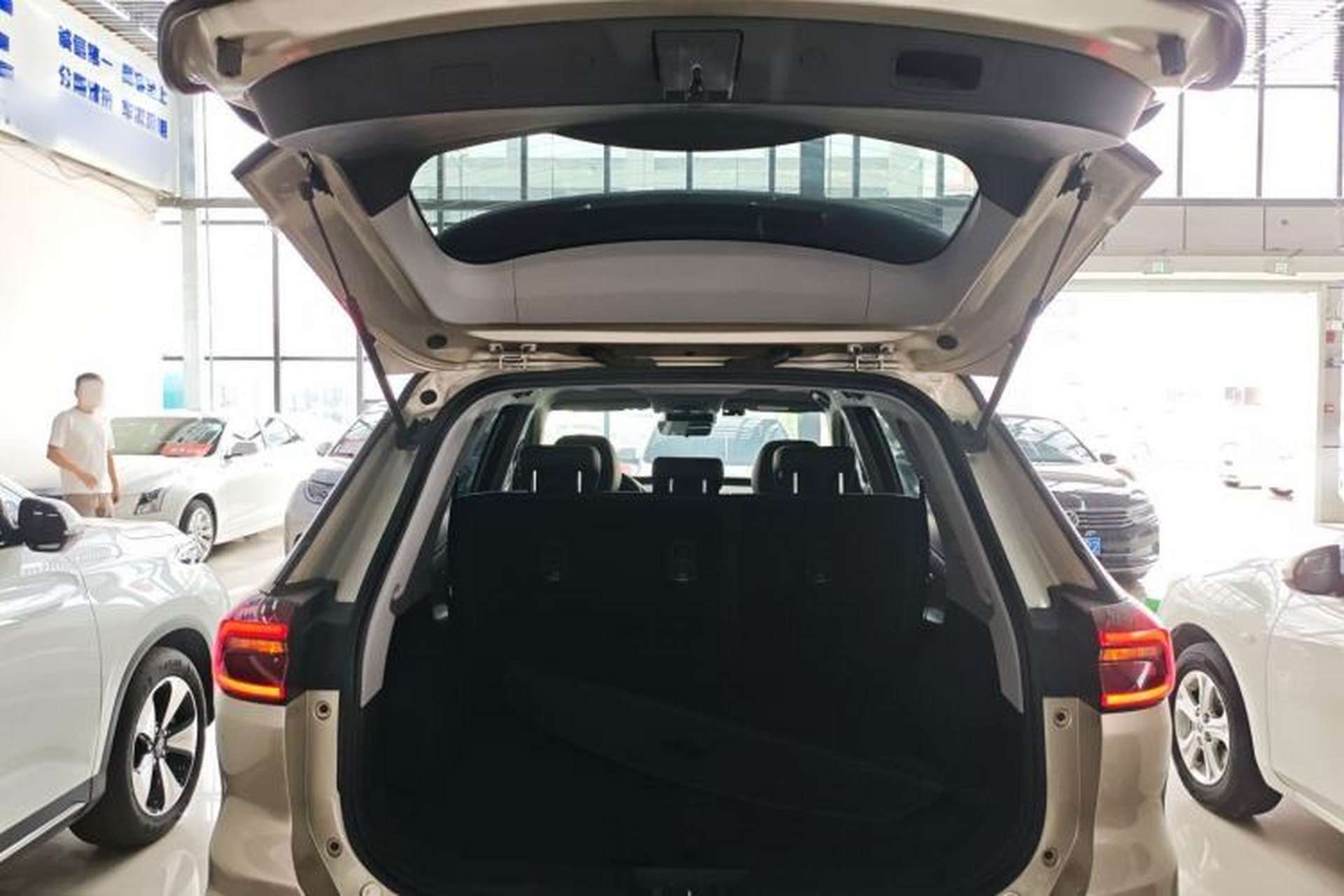 Used Chery Tiggo 8 2019 1.6 TGDI Automatic Luxury Model Trunk