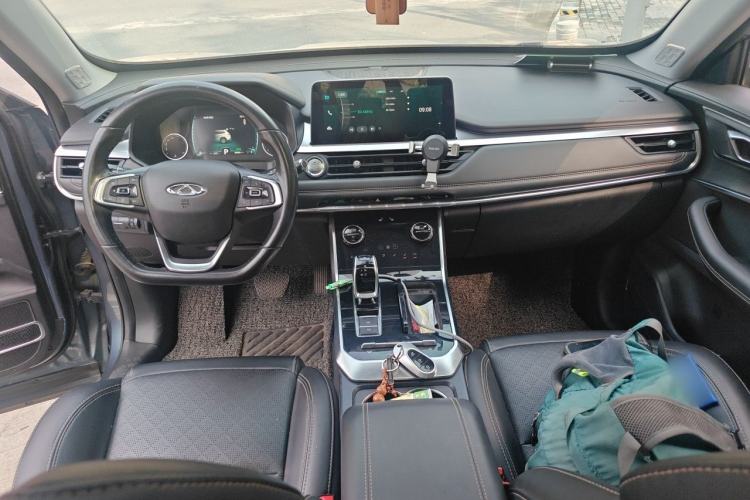 Used Chery Tiggo 8 2019 1.6 TGDI Automatic Elite Model Center Console