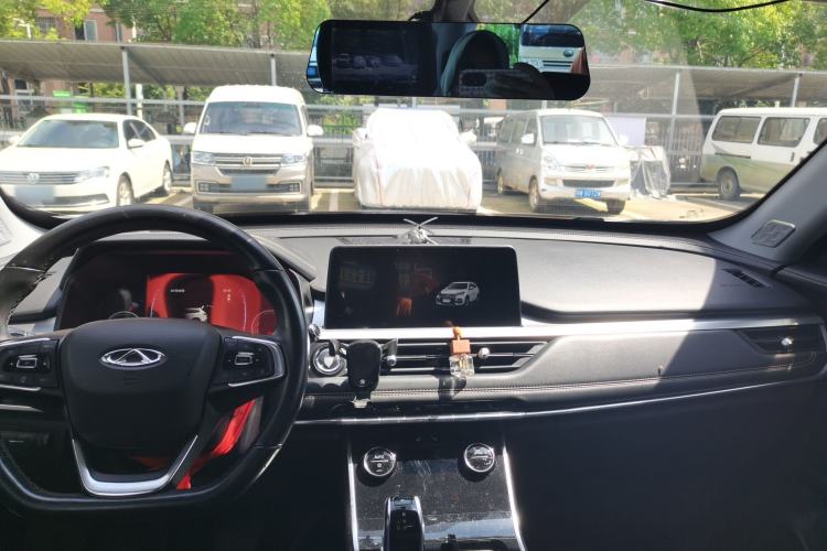 Used Chery Tiggo 8 2019 1.6 TGDI Automatic Elite Model Center Console