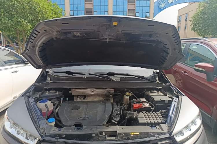 Used Chery Tiggo 8 2019 1.5 TCI Automatic Elite Model Engine Bay