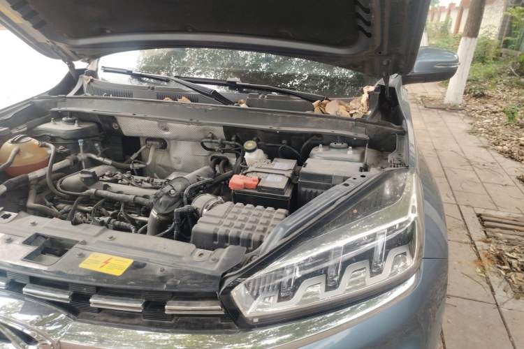 Used Chery Tiggo 8 2019 1.5 TCI Automatic Elite Model Engine Bay Left