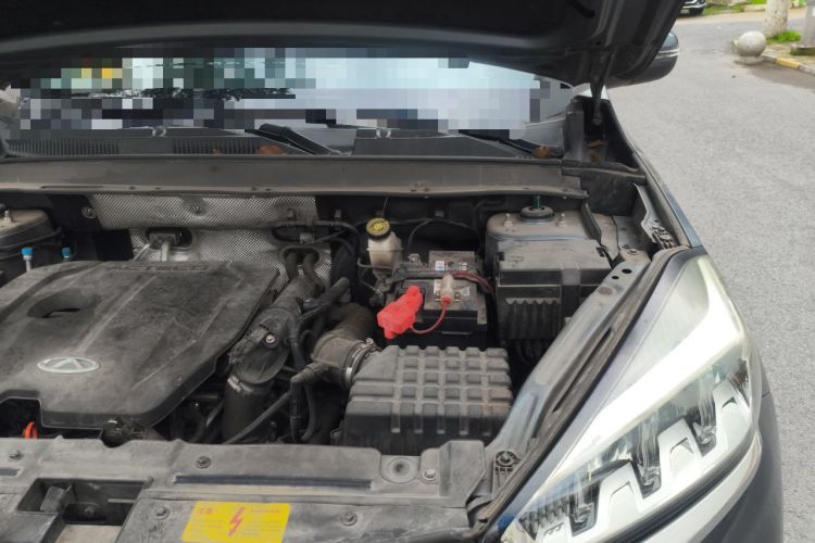 Used Chery Tiggo 8 2019 1.5 TCI Automatic Elite Model Engine Bay Left