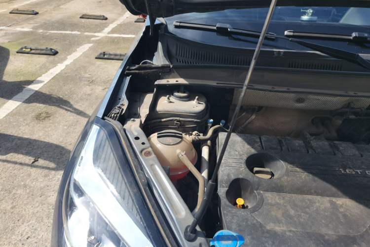 Used Chery Tiggo 8 2019 1.6 TGDI Automatic Elite Model Engine Bay Right