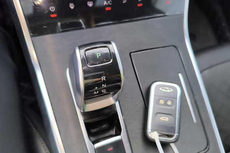 Used Chery Tiggo 8 2019 1.6 TGDI Automatic Fashion Edition Gear Lever