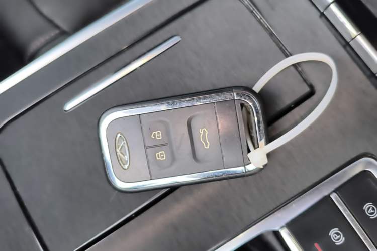 Used Chery Tiggo 8 2019 1.6 TGDI Automatic Fashion Edition Interior 1
