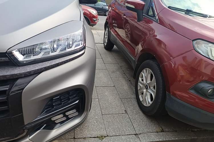 Used Chery Tiggo 8 2019 1.5 TCI Automatic Elite Model Left Front Headlight