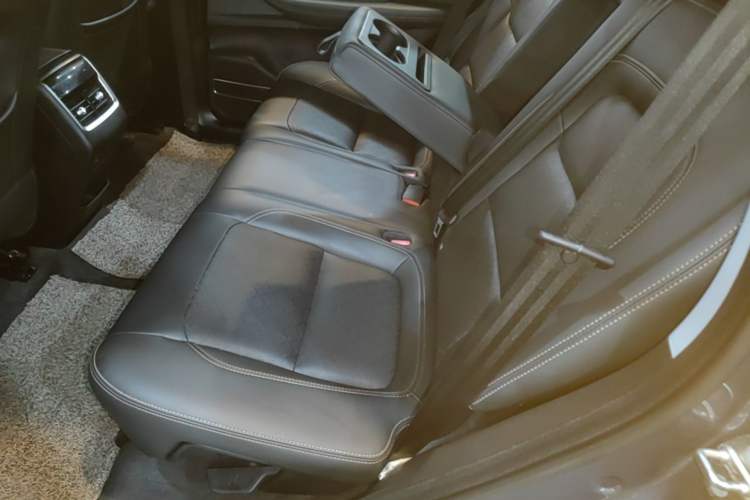 Used Chery Tiggo 8 2019 1.6 TGDI Automatic Elite Model Left Rear Seat