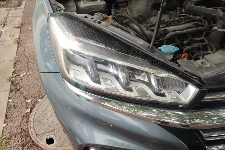 Used Chery Tiggo 8 2019 1.5 TCI Automatic Elite Model Right Front Headlight