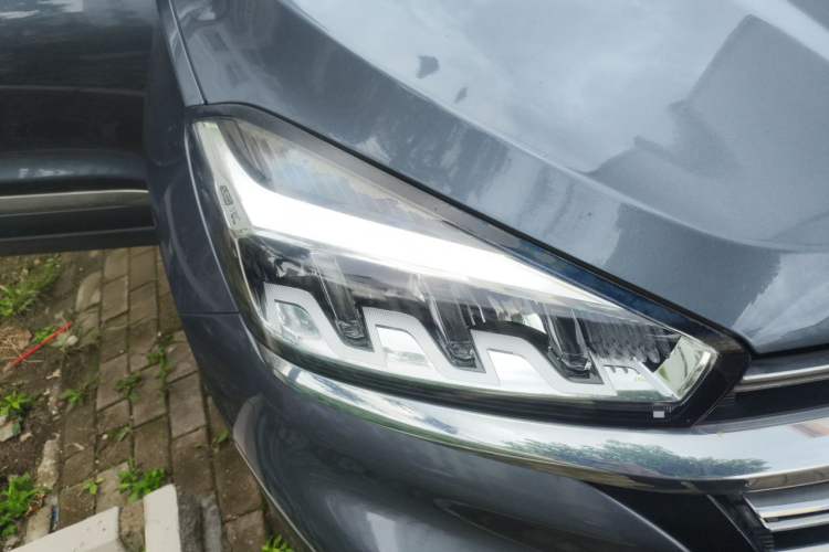 Used Chery Tiggo 8 2019 1.5 TCI Automatic Elite Model Right Front Headlight