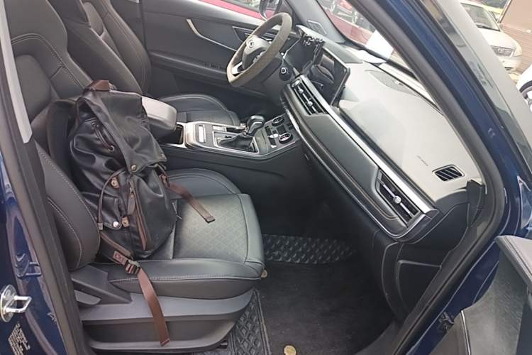 Used Chery Tiggo 8 2019 1.5 TCI Automatic Elite Model Right Front Seat