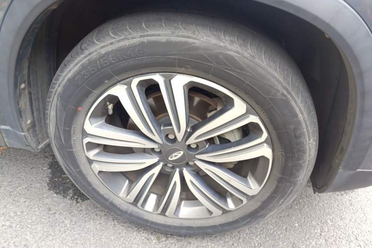 Used Chery Tiggo 8 2019 1.6 TGDI Automatic Luxury Model Right Front Wheel Hub
