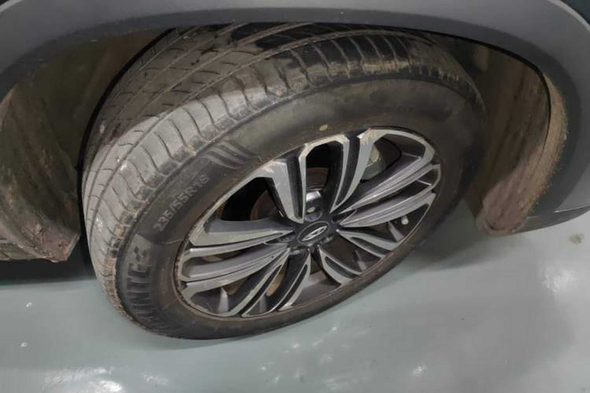Used Chery Tiggo 8 2019 1.6 TGDI Automatic Elite Model Right Front Wheel Hub