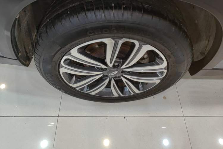 Used Chery Tiggo 8 2019 1.6 TGDI Automatic Elite Model Right Rear Wheel Hub