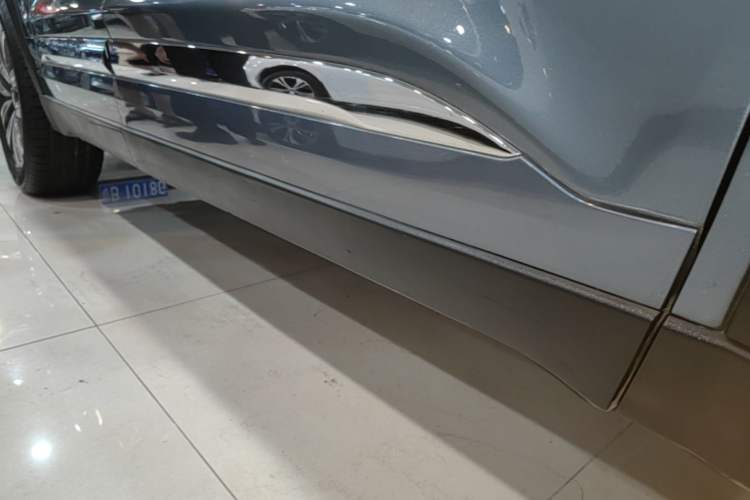 Used Chery Tiggo 8 2019 1.6 TGDI Automatic Elite Model Right Side Sill