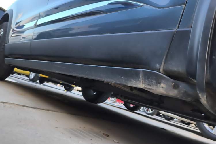 Used Chery Tiggo 8 2019 1.6 TGDI Automatic Fashion Edition Right Side Sill