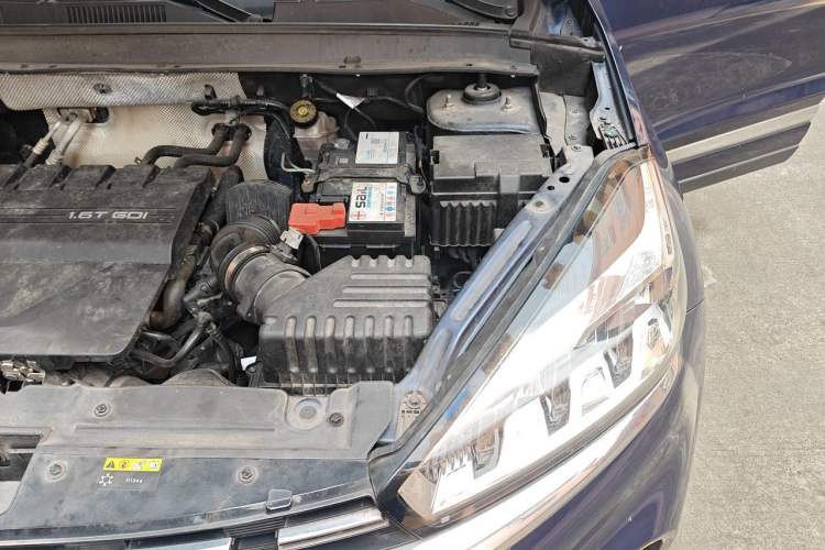 Used Chery Tiggo 8 2019 1.6 TGDI Automatic Elite Model Engine Bay Left
